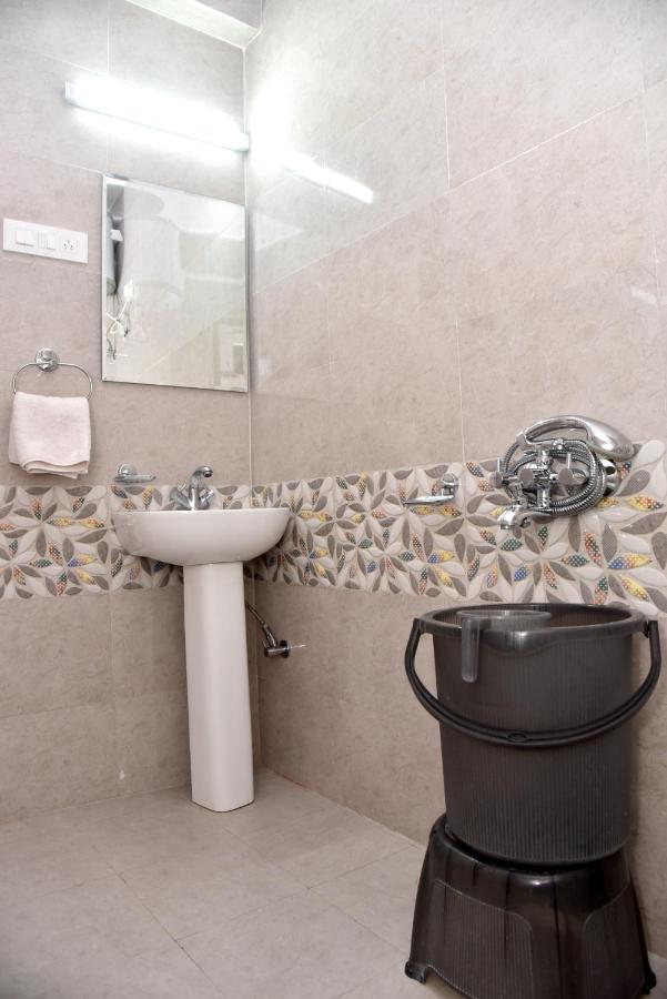 Samriti Apartments Shimla Zewnętrze zdjęcie
